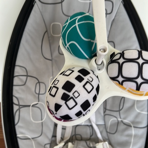 Mamaroo - Picture 2 of 3